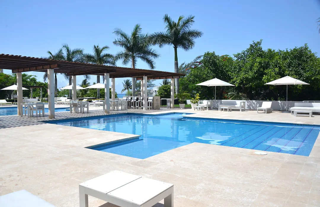 Magia Beachside Condo-1